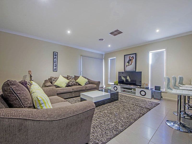 27 Mazel Drive, Tarneit VIC 3029, Tarneit - Thumbnail 3