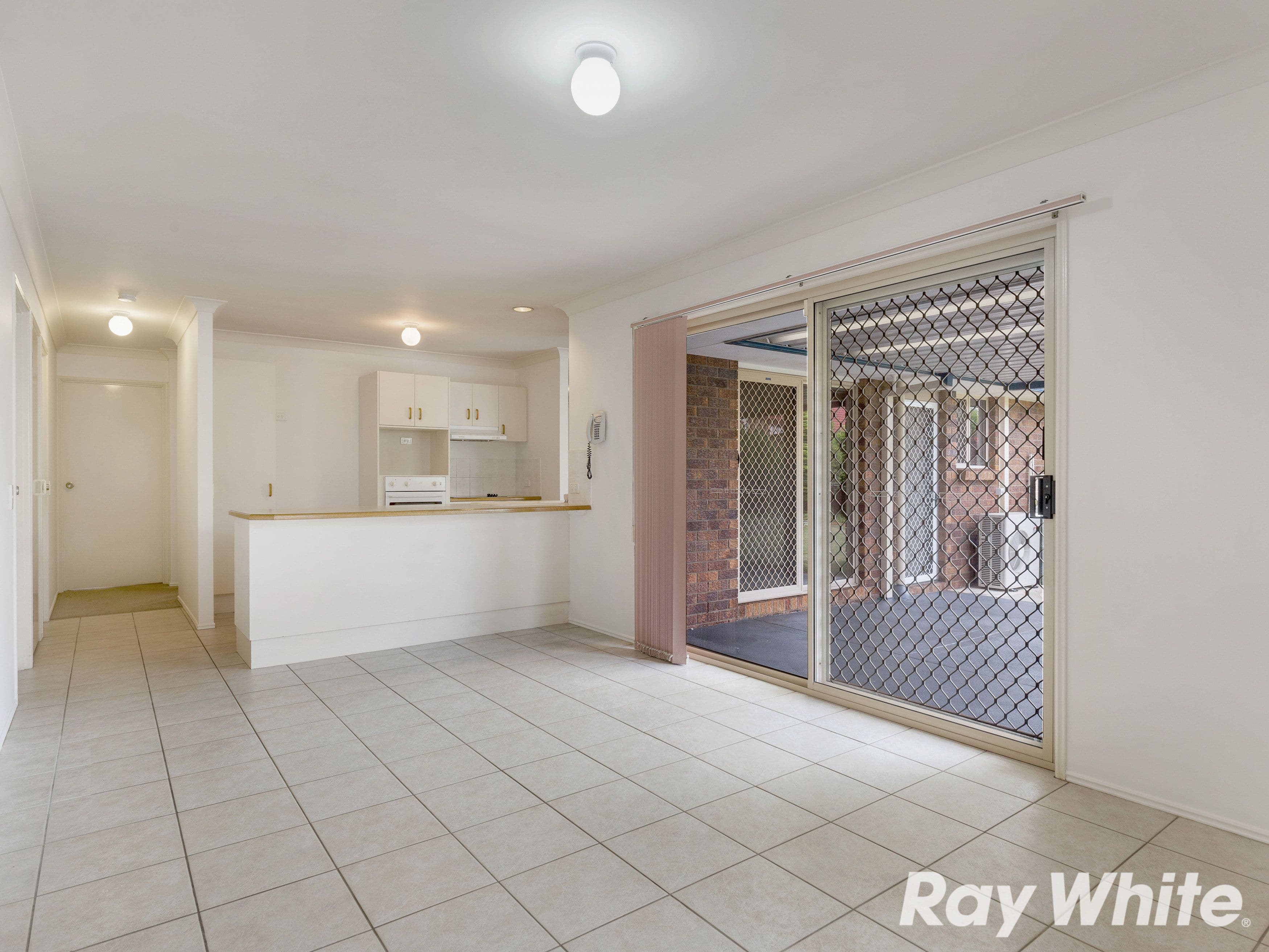 5 Bowden Court, Calamvale QLD 4116, Calamvale - Thumbnail 3