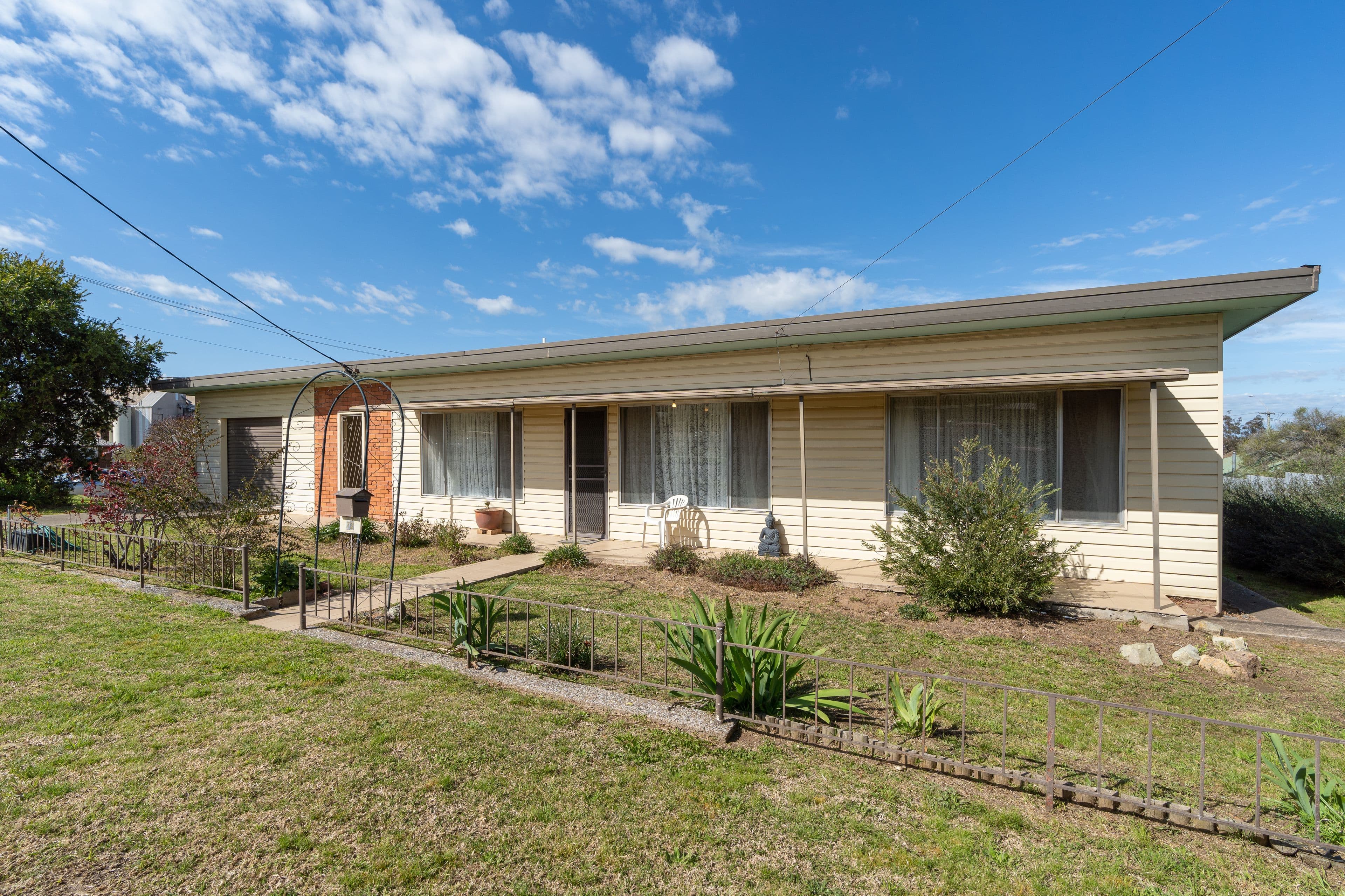 6 Mcculloch Avenue, Warragul, Warragul - Image 1