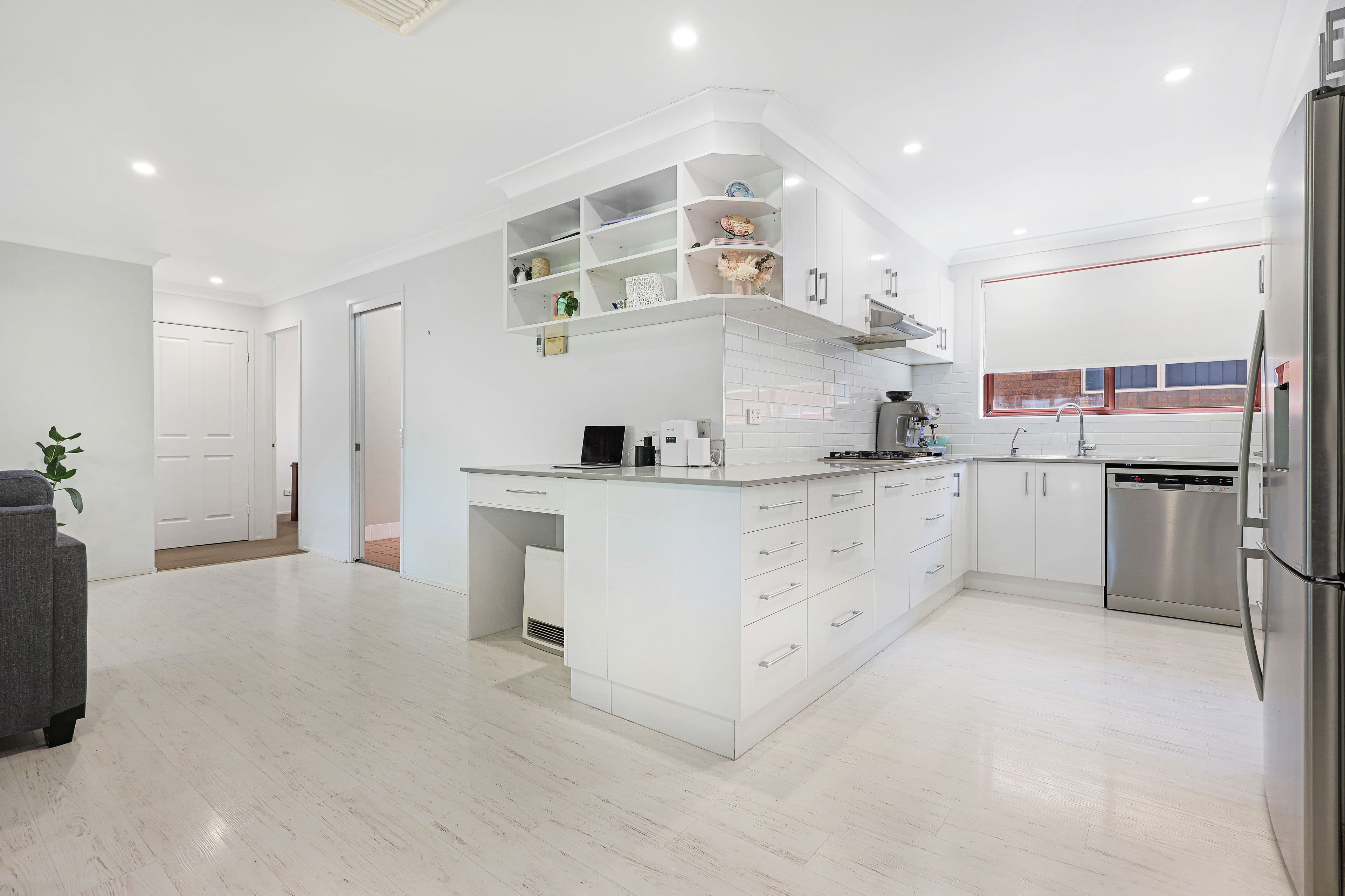 8 Dibar Drive, Tamworth NSW 2340, Hillvue - Thumbnail 4