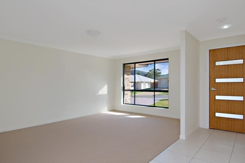 17 Heights Road, BEERWAH QLD 4519, Beerwah - Thumbnail 3