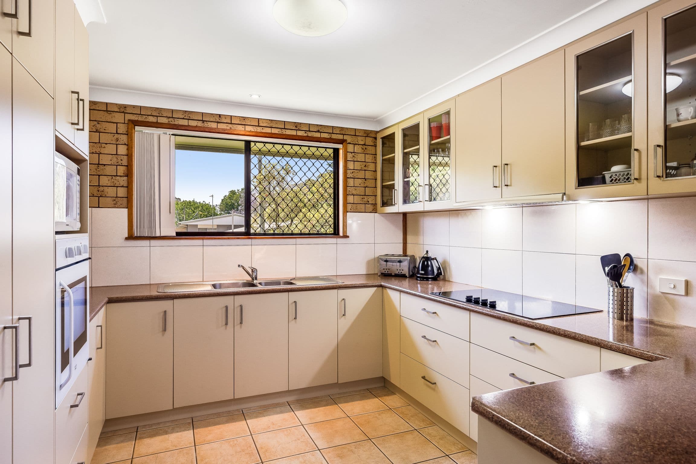 11 Clearview Street, Rockville QLD 4350, Rockville - Thumbnail 4