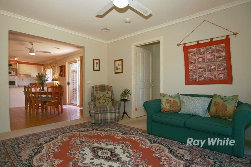 22 Gwenton Avenue, CRANBOURNE EAST VIC 3977, Cranbourne East - Thumbnail 7