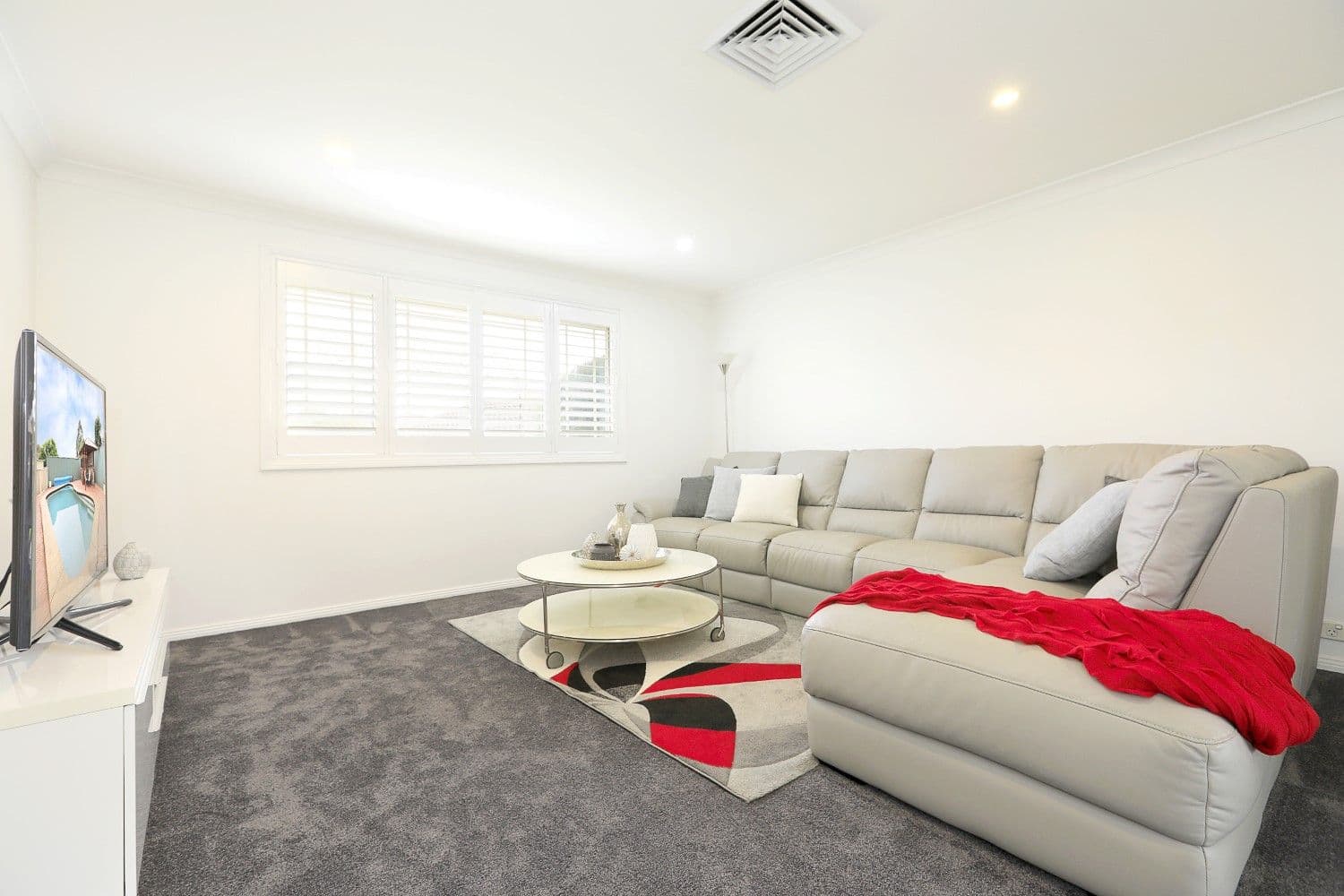 6 Iris Court, Glenmore Park - Thumbnail 2