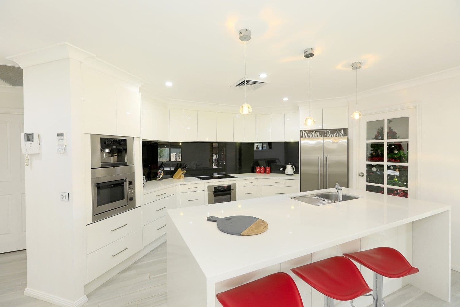 6 Iris Court, Glenmore Park - Thumbnail 3