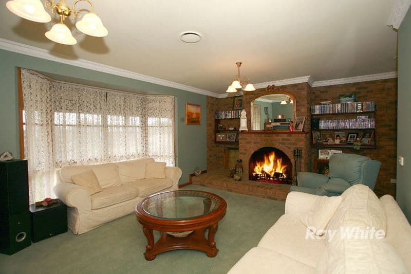 64 Lawless Drive, CRANBOURNE NORTH VIC 3977, Cranbourne North - Thumbnail 2