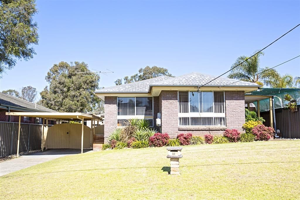 28 Wembley Avenue, CAMBRIDGE PARK NSW 2747, Cambridge Park - Thumbnail 2