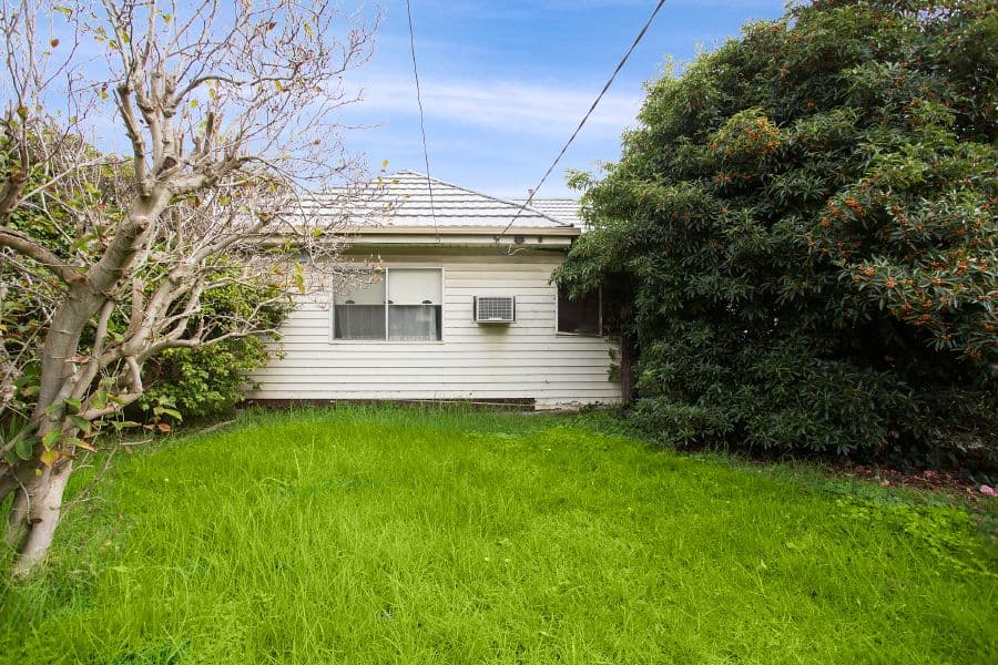 54 Rosslyn Avenue, Seaford VIC 3198, Seaford - Thumbnail 2