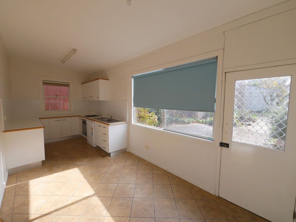 48 Liverpool Street, Cowra - Thumbnail 4