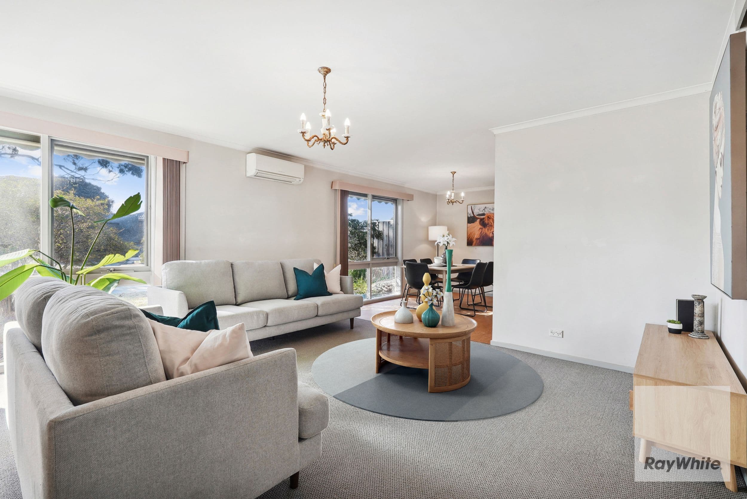 2 Angourie Crescent, Taylors Lakes VIC 3038, Taylors Lakes - Thumbnail 2