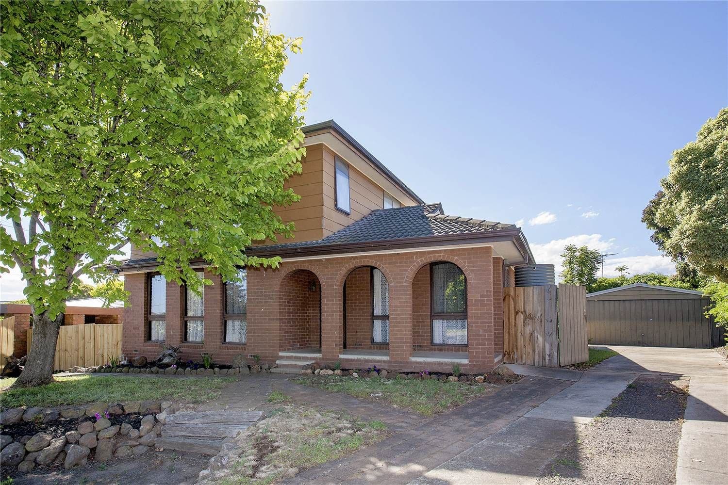 8 Dixon Court, LARA VIC 3212, Lara - Image 1