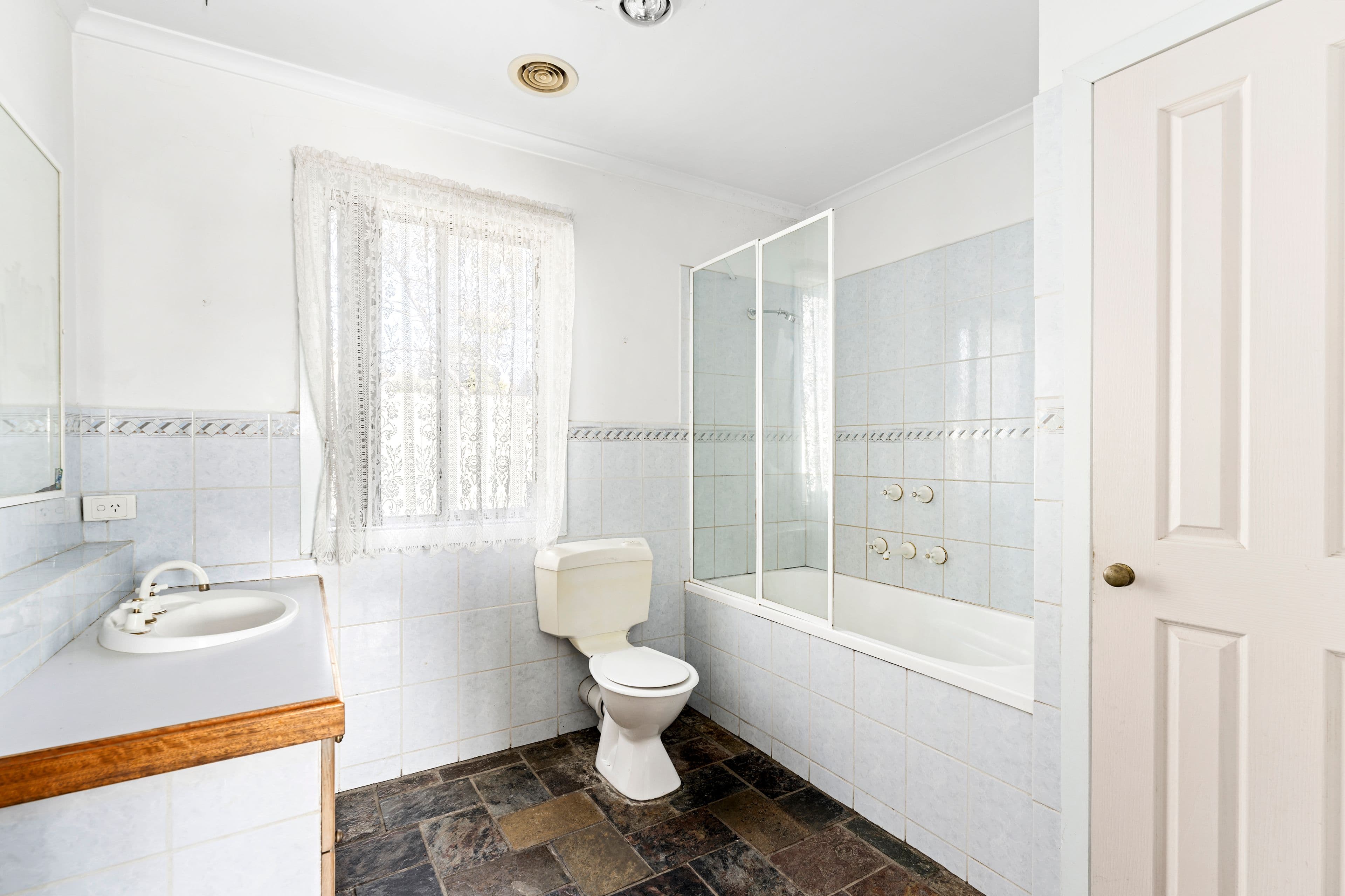 83 Pasley Street, Sunbury VIC 3429, Sunbury - Thumbnail 6
