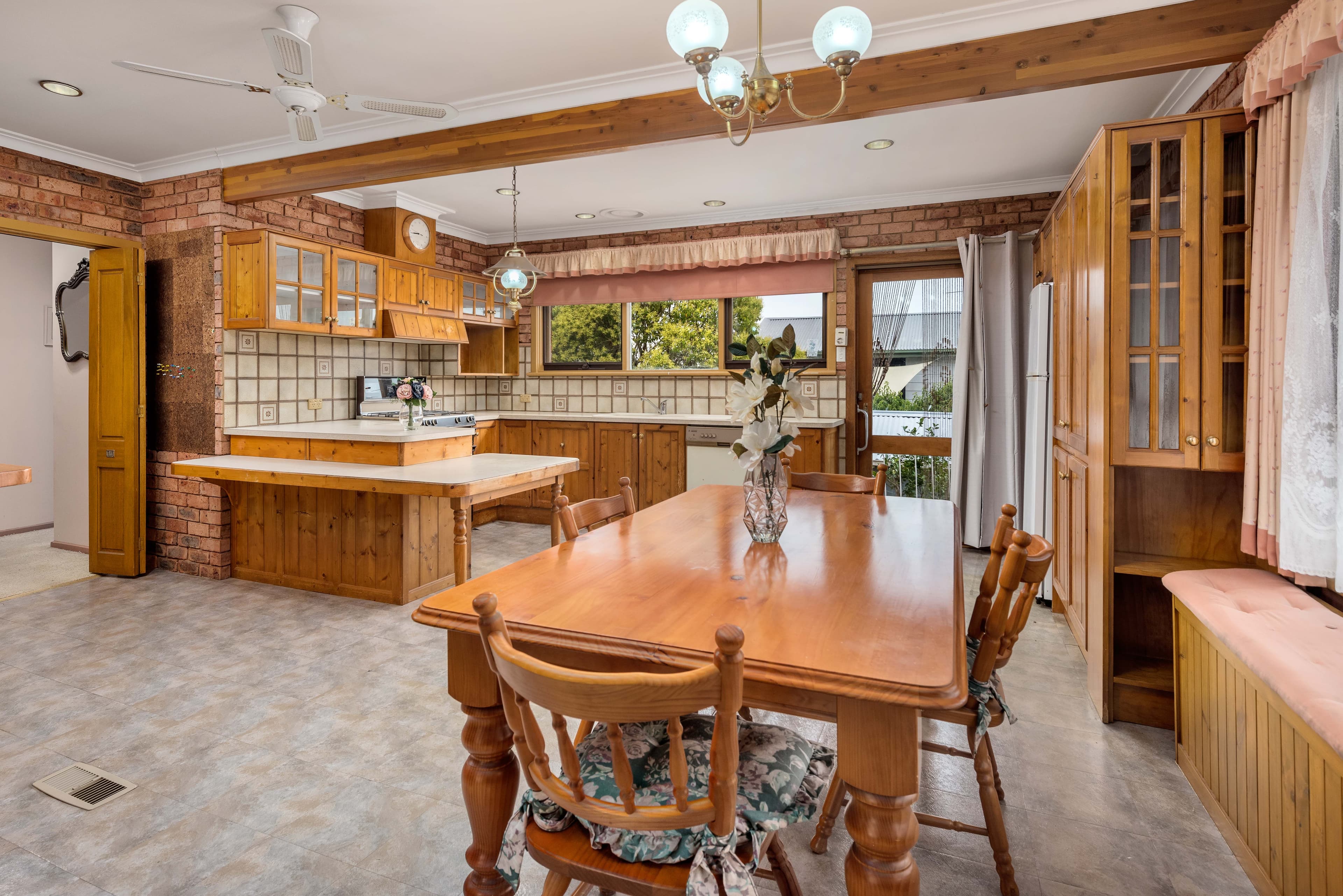 2 Carolyn Crescent, Bundoora VIC 3083, Bundoora - Thumbnail 5