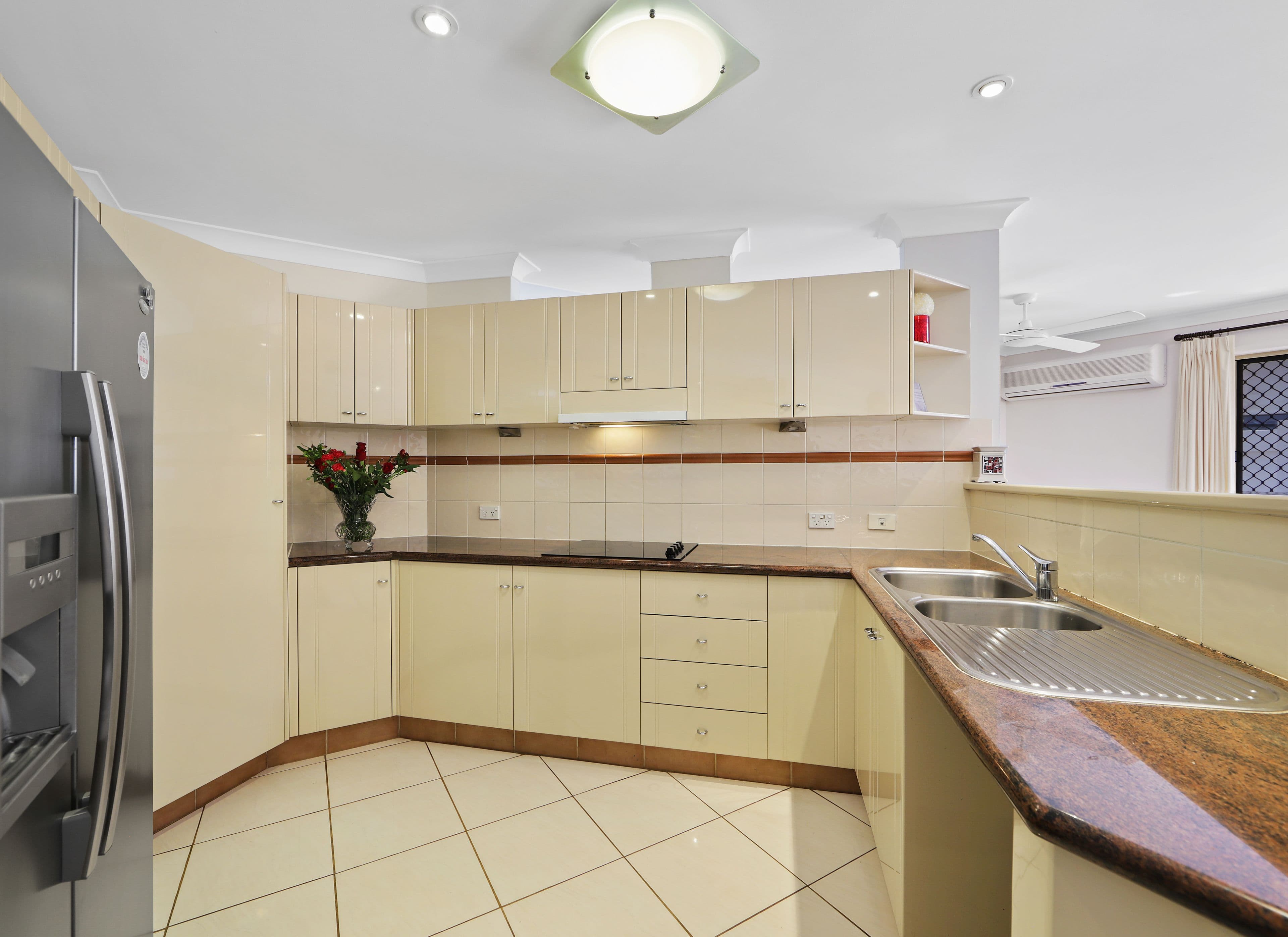 122 Swanton Drive, Mudgeeraba QLD 4213, Mudgeeraba - Thumbnail 5