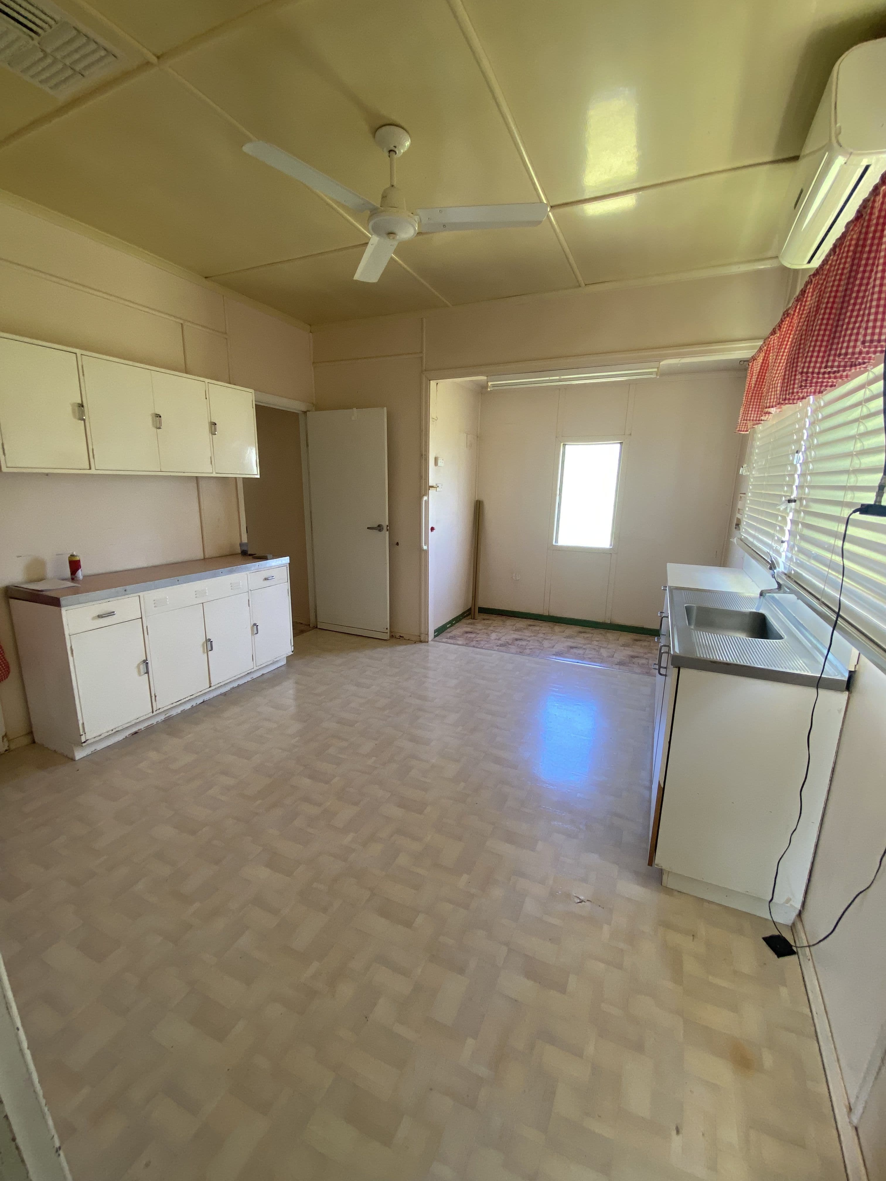 26 Watson Street, Charleville QLD 4470, Charleville - Thumbnail 3