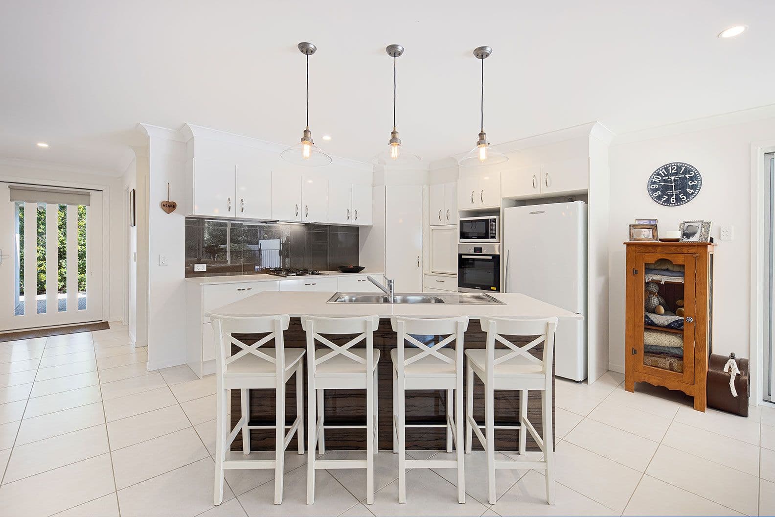 9 Burrell Avenue, Eumundi QLD 4562, Eumundi - Thumbnail 4