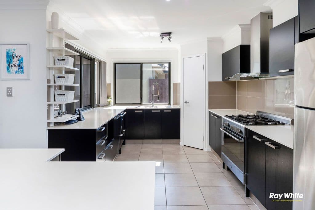 1 Severn Street, Coomera QLD 4209, Coomera - Thumbnail 4