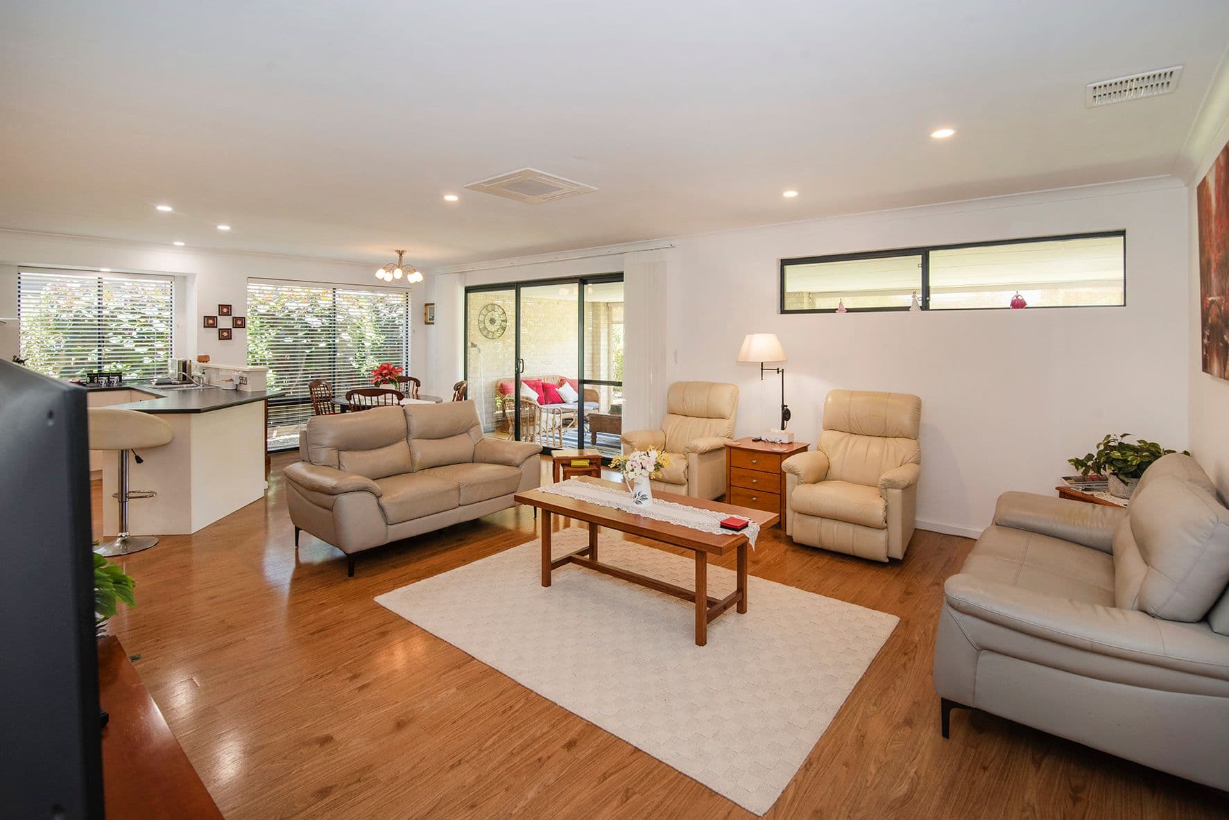 6 Swift Close, Broadwater WA 6280, Broadwater - Thumbnail 3