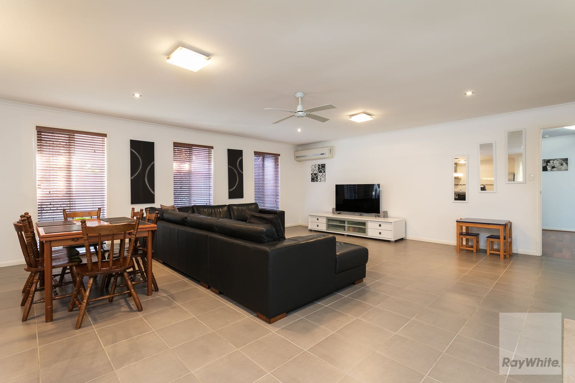 18 Forrest Street, Redland Bay QLD 4165, Redland Bay - Thumbnail 3