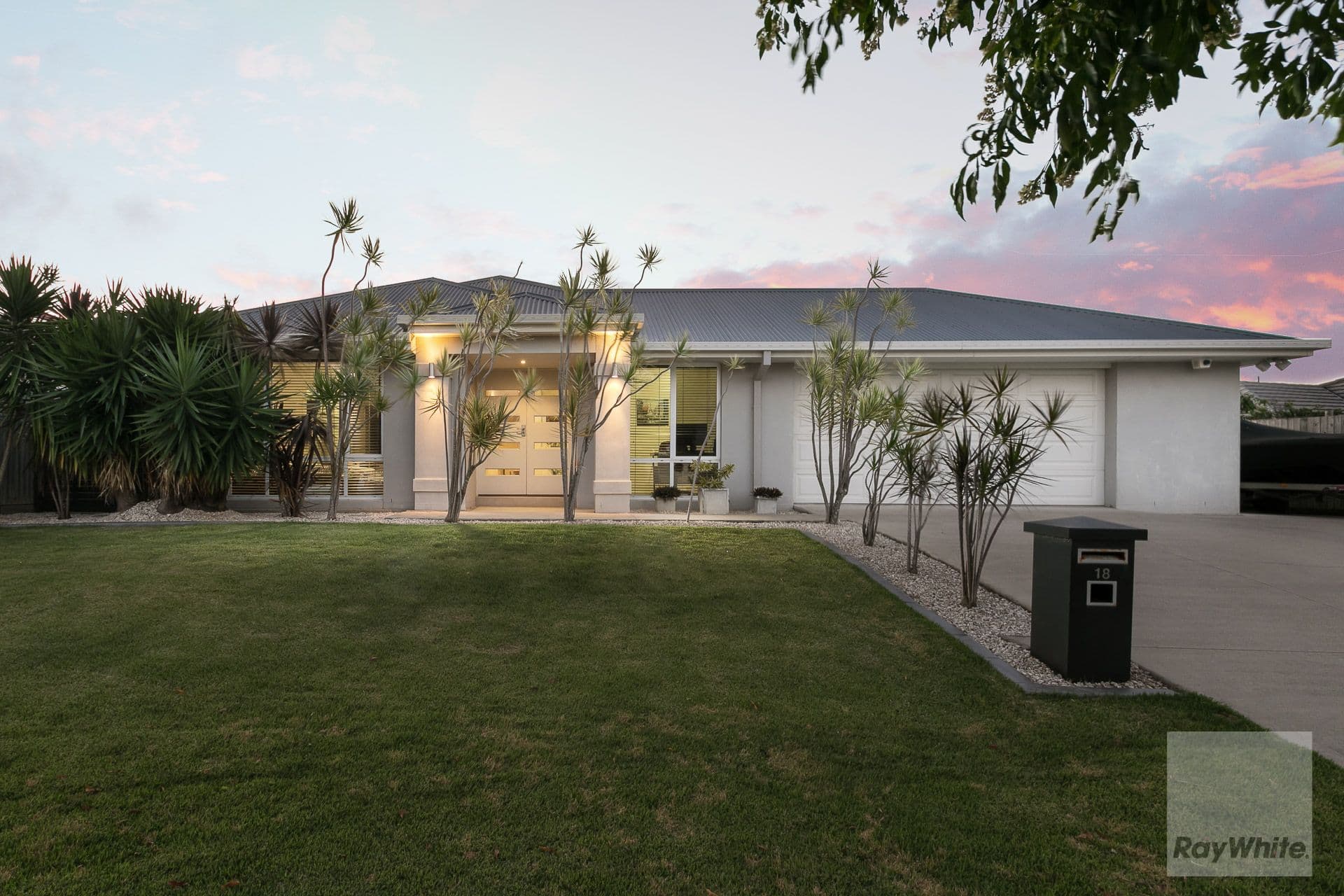18 Forrest Street, Redland Bay QLD 4165, Redland Bay - Thumbnail 6