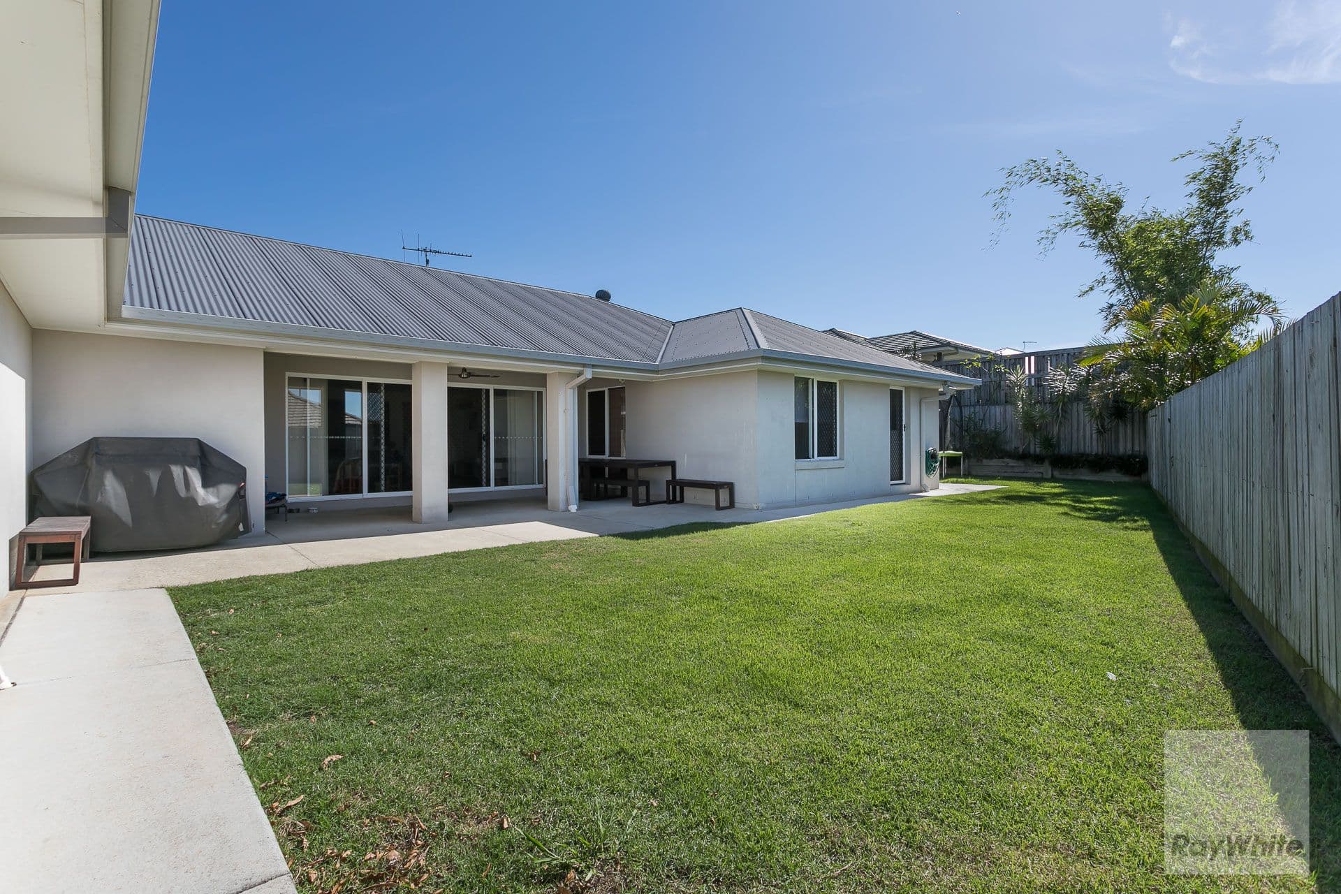 18 Forrest Street, Redland Bay QLD 4165, Redland Bay - Thumbnail 7