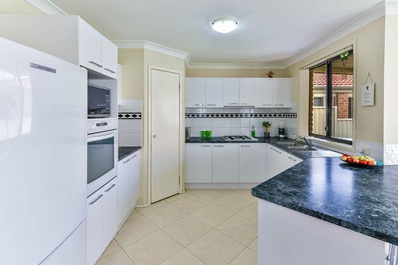 16 Wheat Place, Horningsea Park - Thumbnail 4