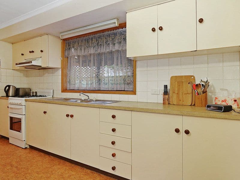 23 Goomalibee Street, Benalla VIC 3672, Benalla - Thumbnail 2