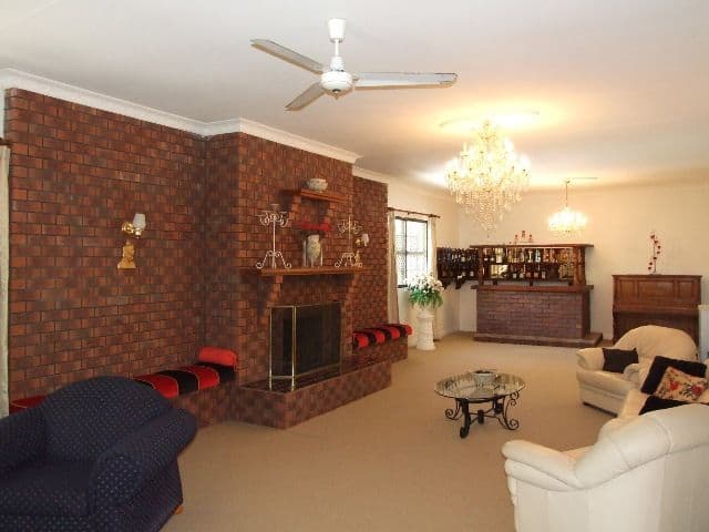 37 Burow Road, WATERFORD QLD 4133, Waterford West - Thumbnail 5