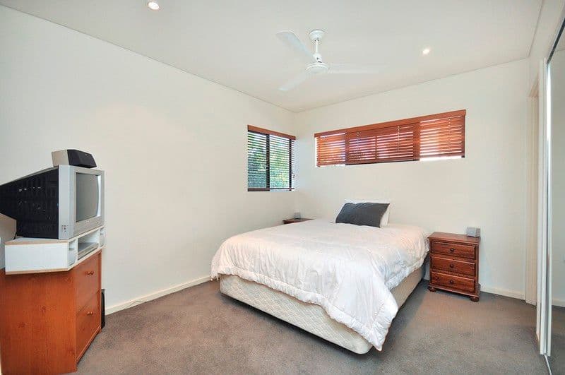  26 Holland Street, TOOWONG QLD 4066, Toowong - Thumbnail 8