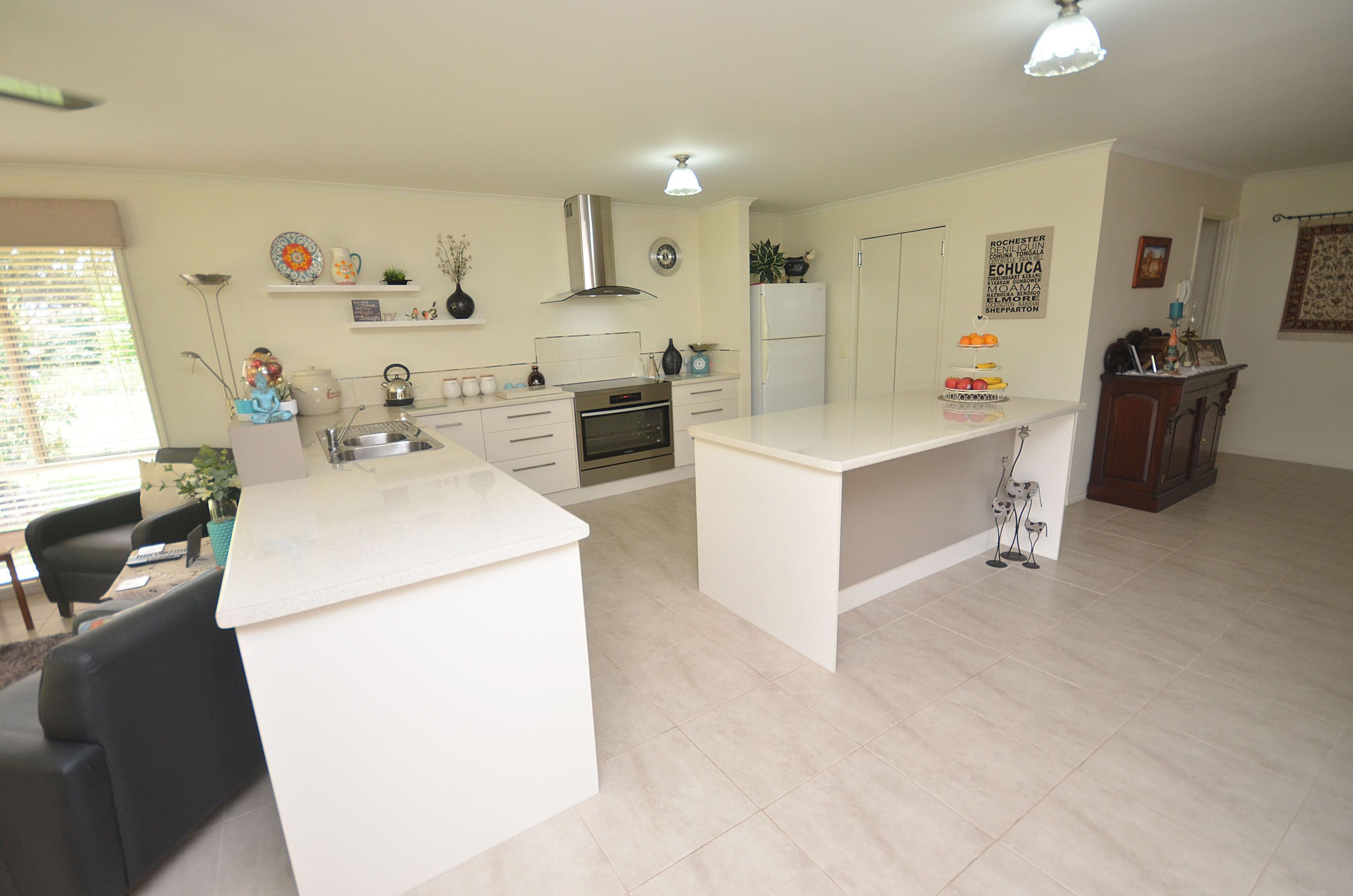 4 Tasman Court, Echuca VIC 3564, Echuca - Thumbnail 3