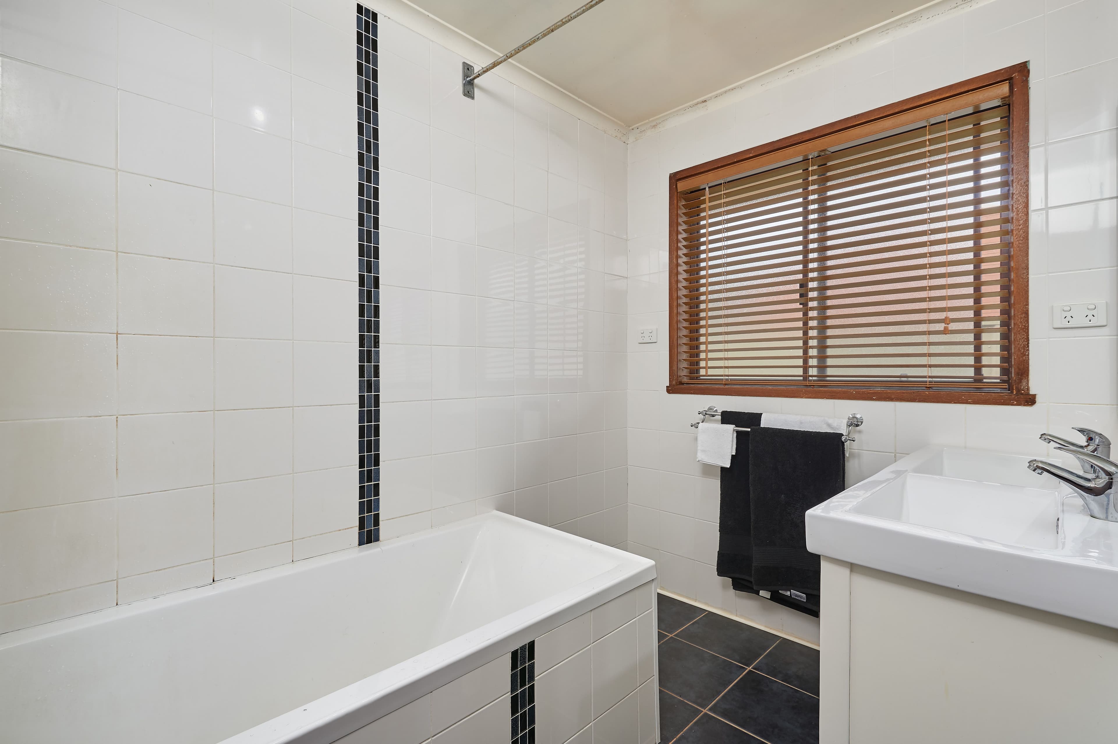 21 Simpson Avenue, Forest Hill - Thumbnail 4