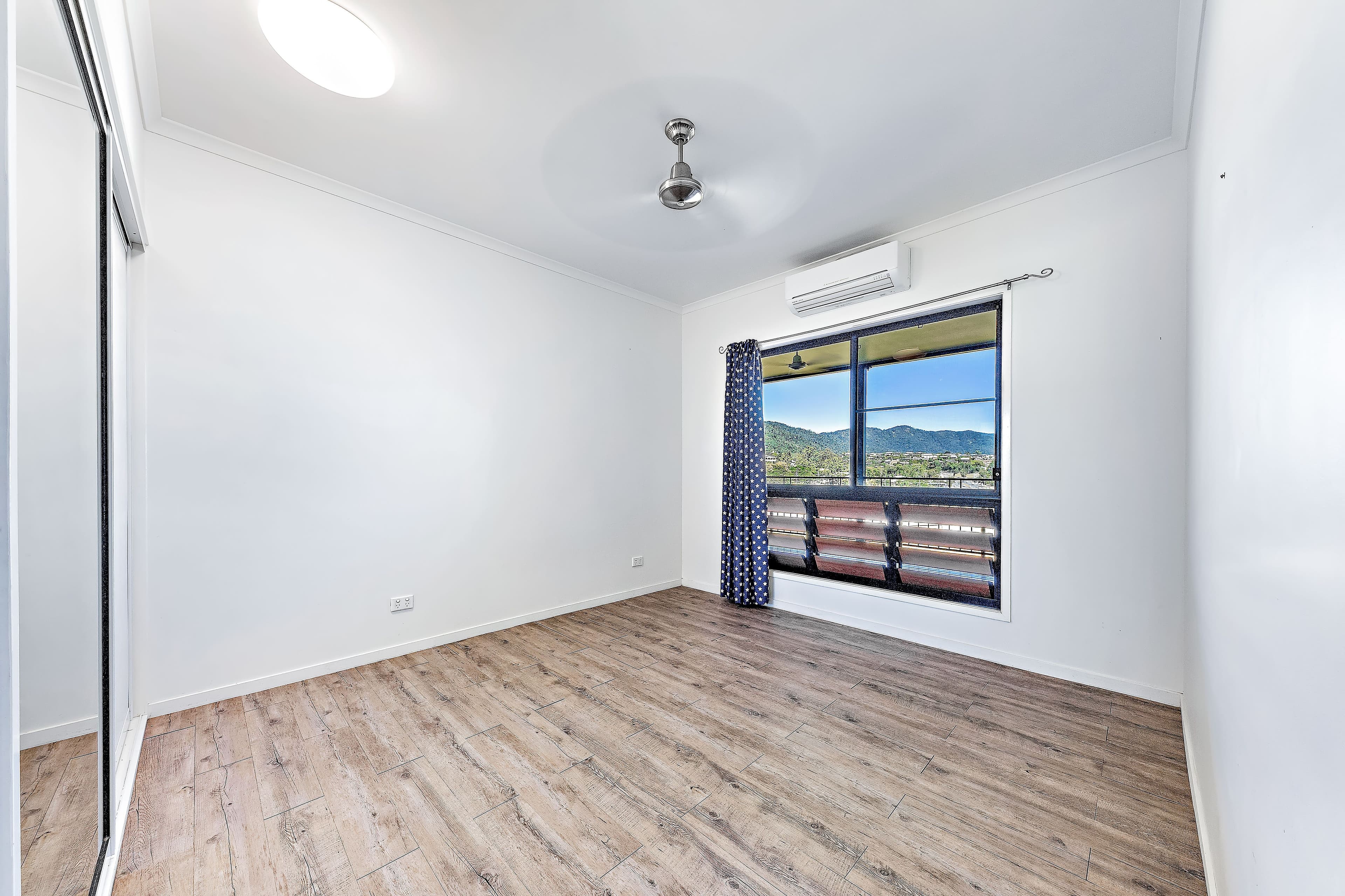 13 Beth Court, Cannonvale QLD 4802, Cannonvale - Thumbnail 6