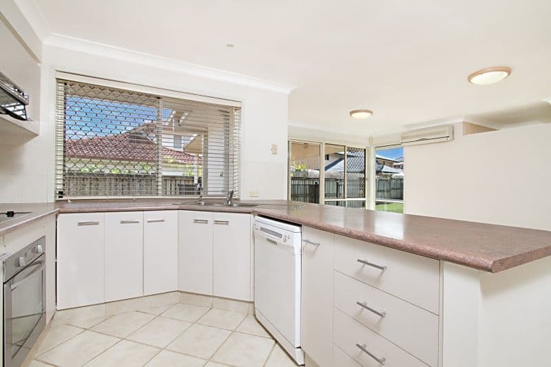 35 Taldot Place, SUNNYBANK HILLS QLD 4109, Sunnybank Hills - Thumbnail 2