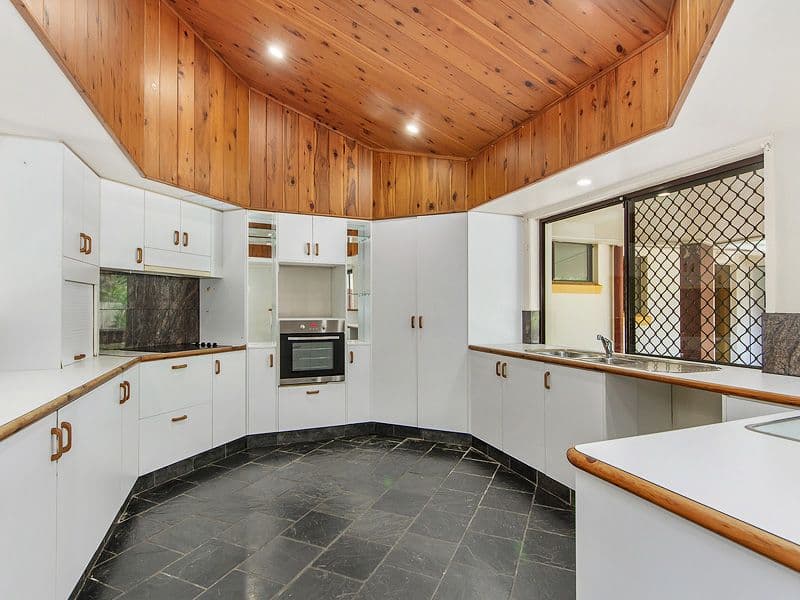 23 Narrabri Court, Gaven QLD 4211, Gaven - Thumbnail 3