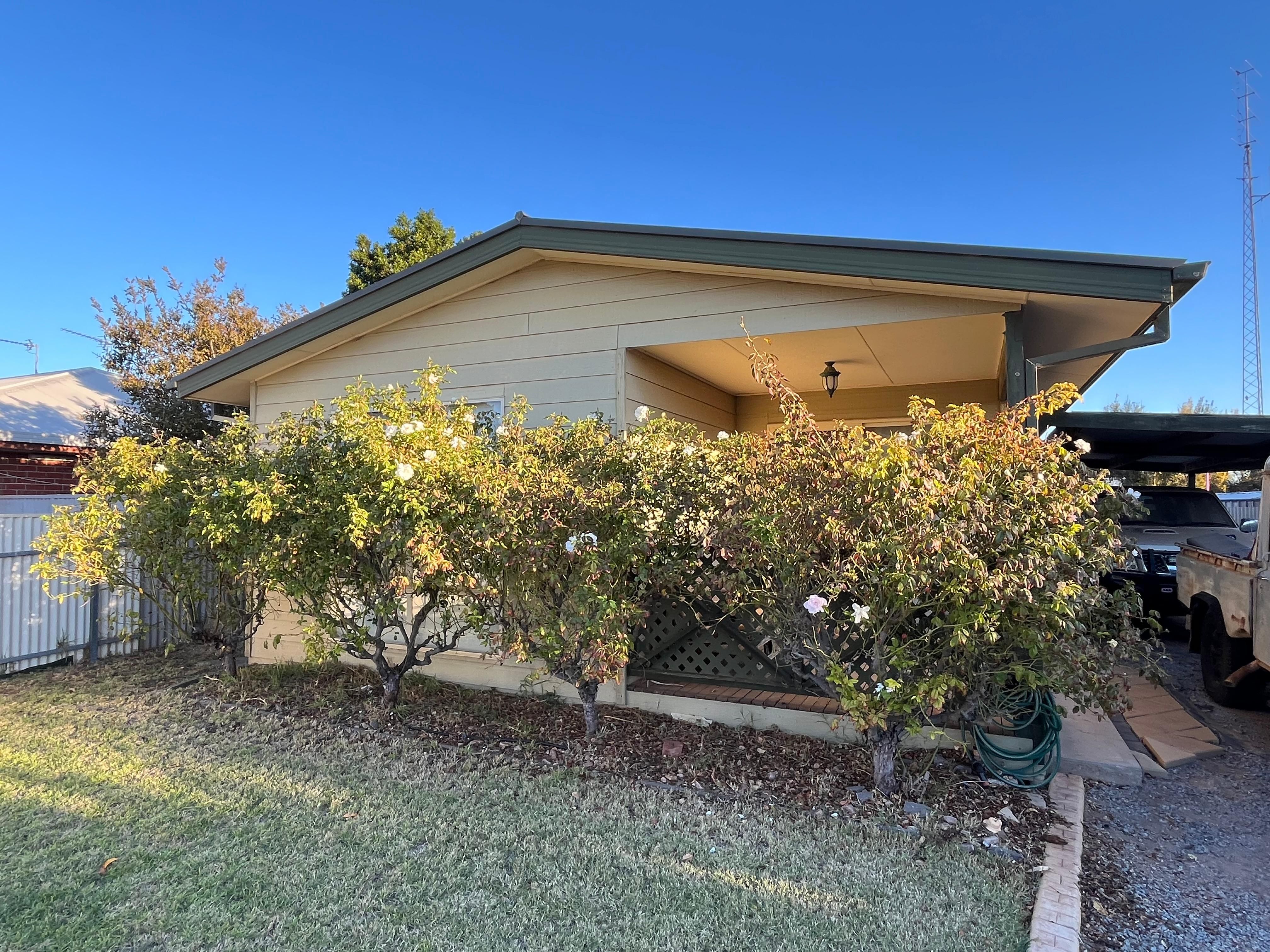 39 Armstrong Street, Sunshine West VIC 3020, Sunshine West - Thumbnail 2