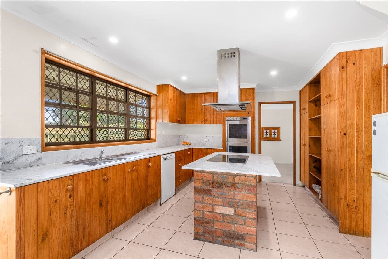 1 Travolta Street, Stafford Heights QLD 4053, Stafford Heights - Thumbnail 3
