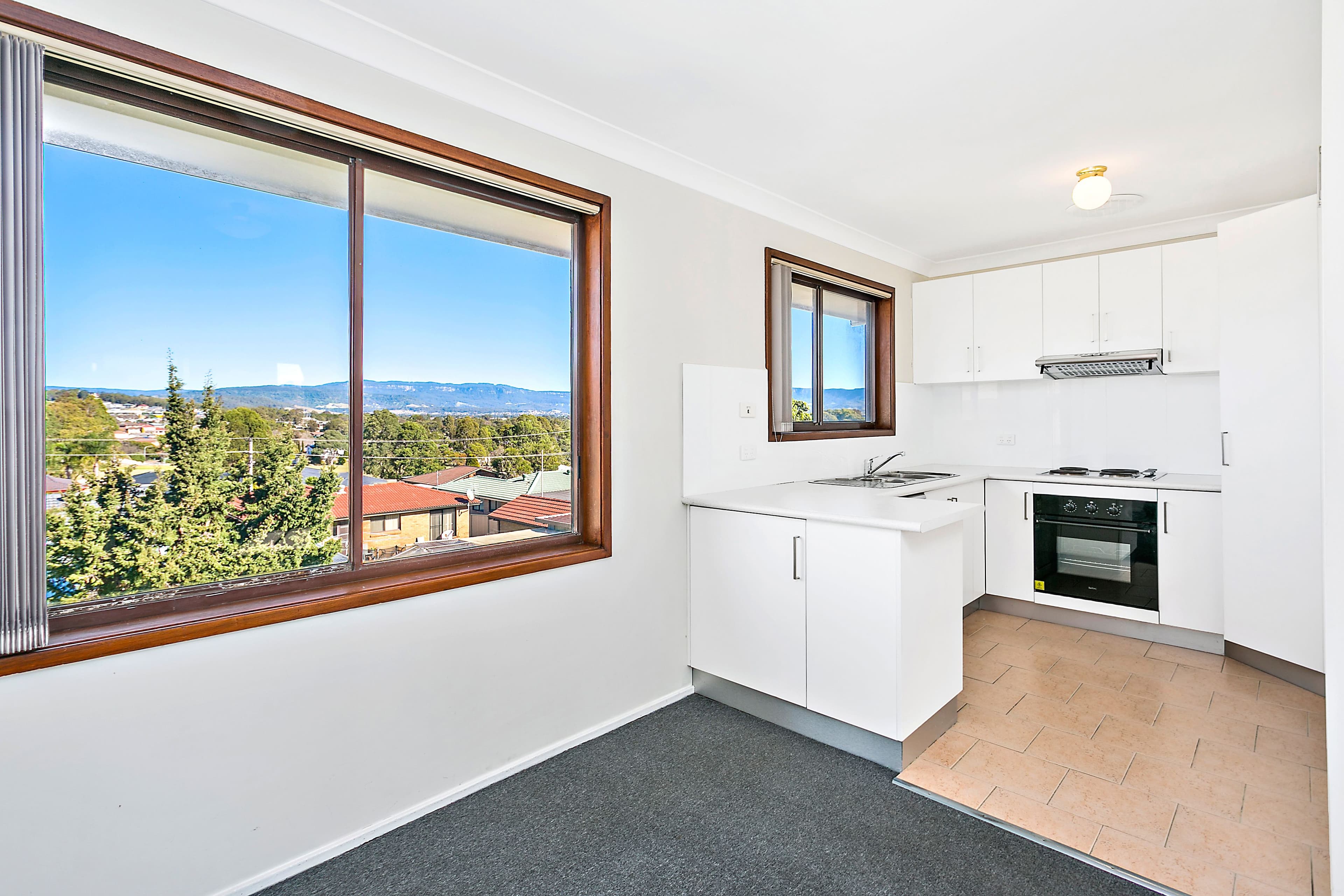 1 Winter Avenue, Mount Warrigal - Thumbnail 3
