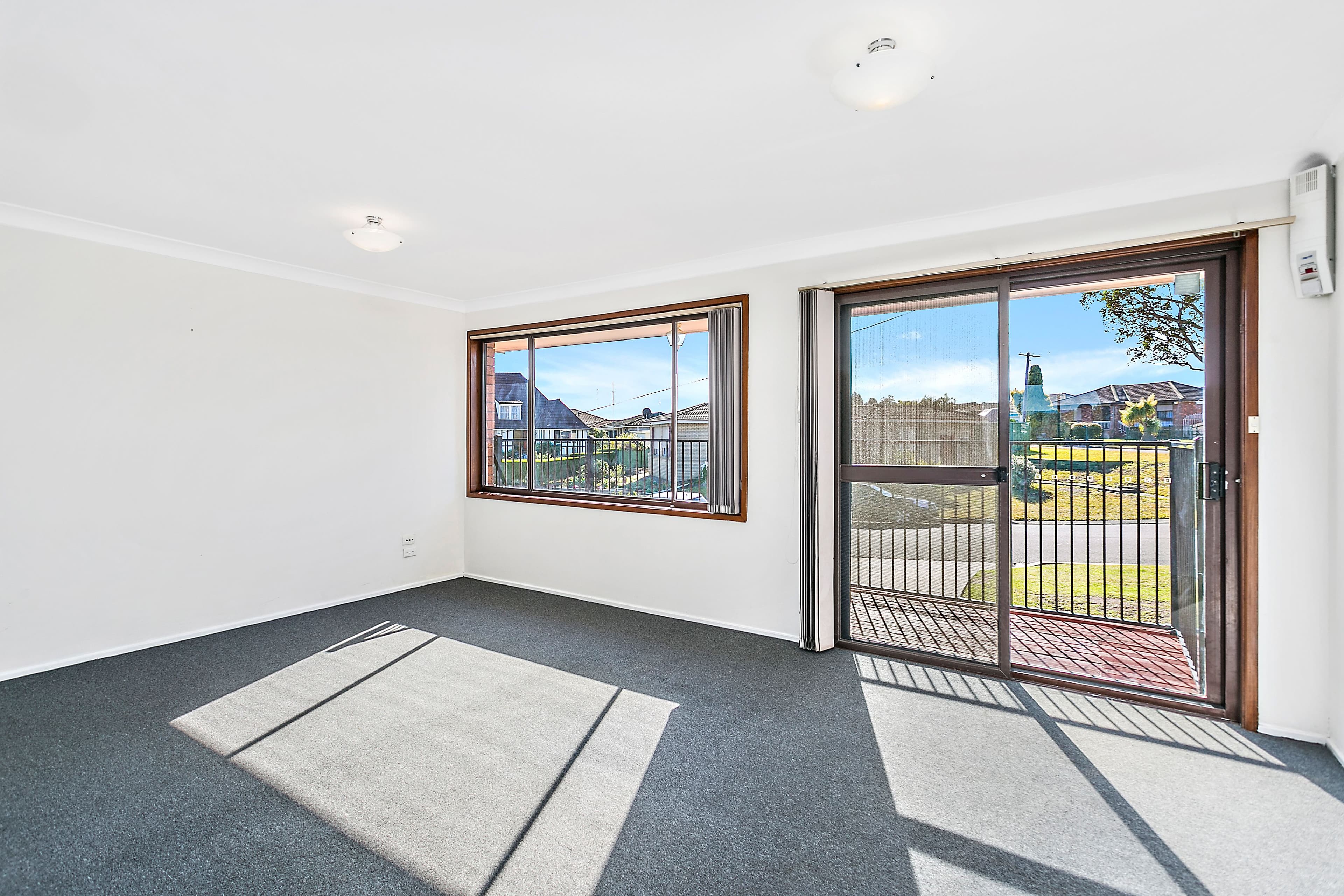 1 Winter Avenue, Mount Warrigal - Thumbnail 4
