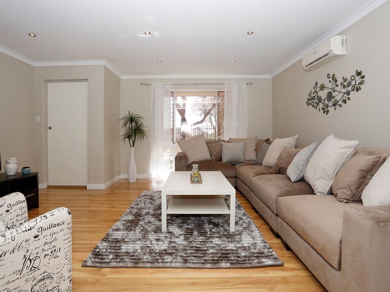 196 Blackadder Road, SWAN VIEW WA 6056, Swan View - Thumbnail 2