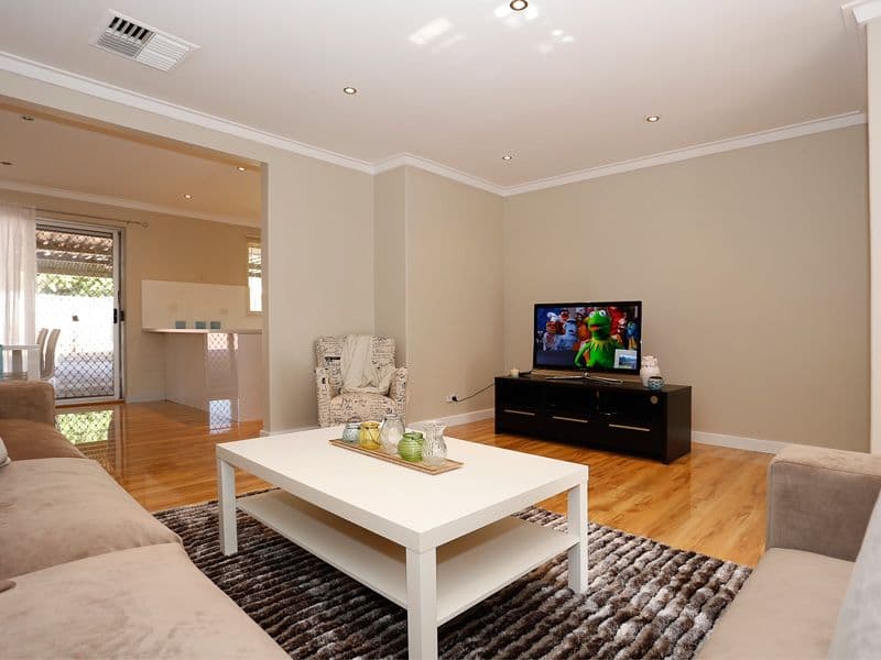 196 Blackadder Road, SWAN VIEW WA 6056, Swan View - Thumbnail 4