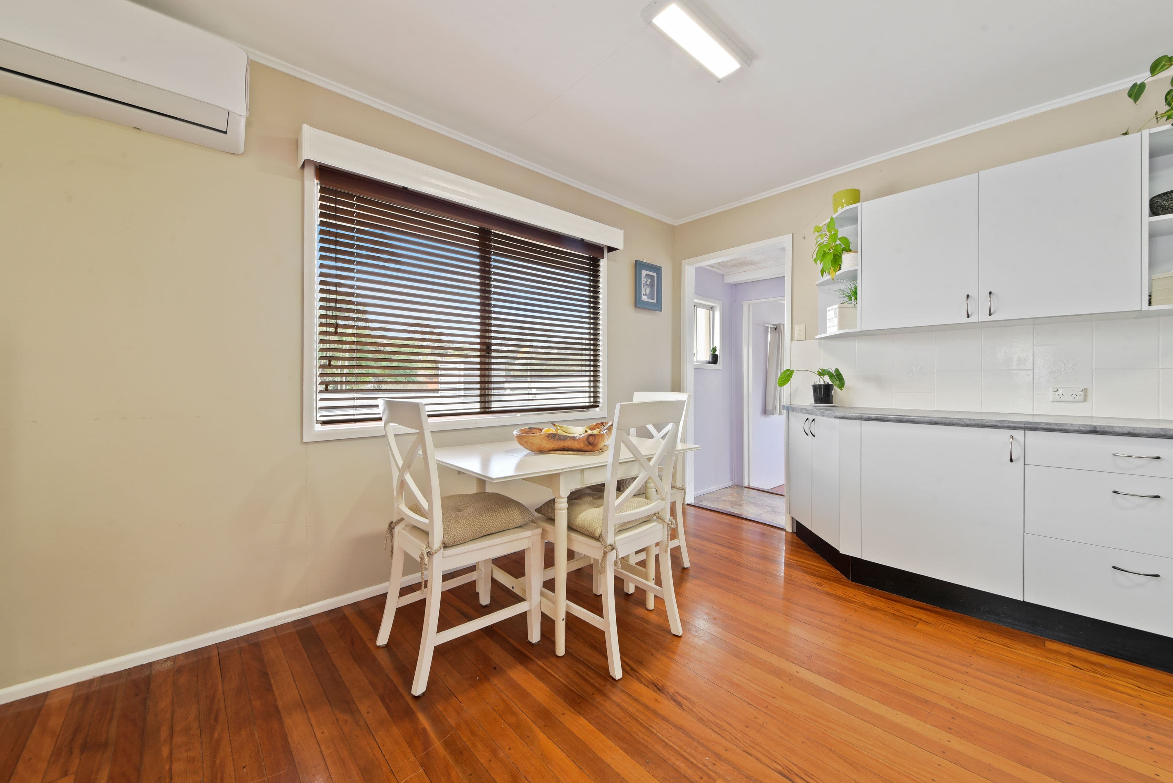 4 Ure Street, Wynnum QLD 4178, Wynnum - Thumbnail 4