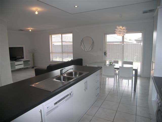 52 Wattlebird Drive, BURTON SA 5110, Burton - Thumbnail 5