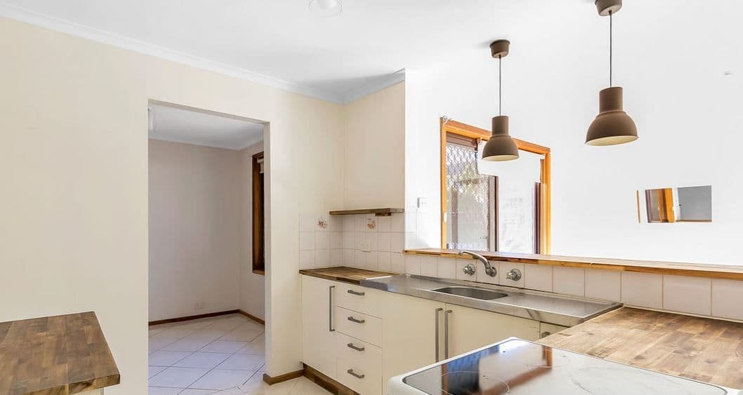 22 Prescott Street, Clearview SA 5085, Clearview - Thumbnail 2