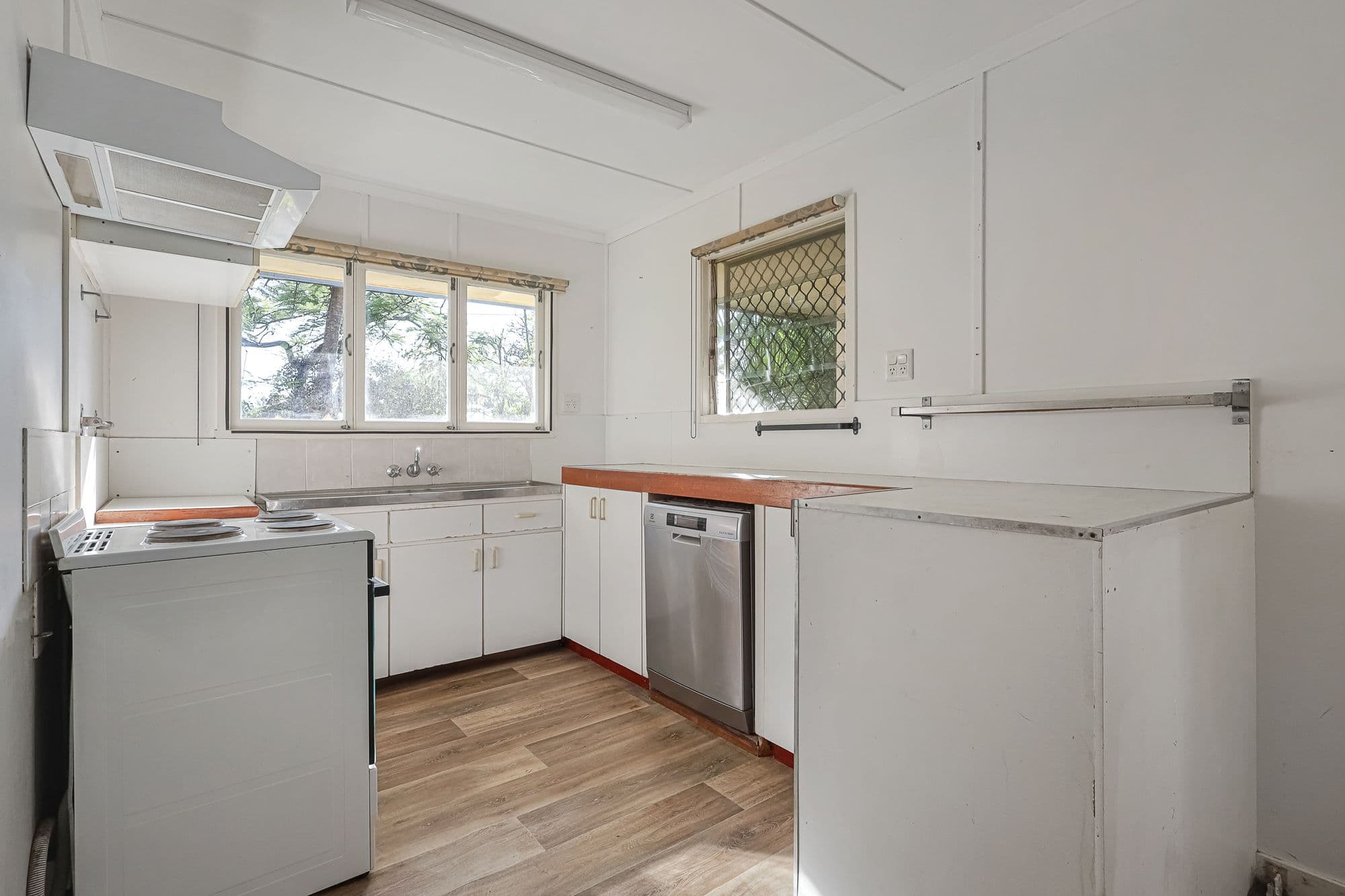 21 Lyonors Street, Bracken Ridge QLD 4017, Bracken Ridge - Thumbnail 4