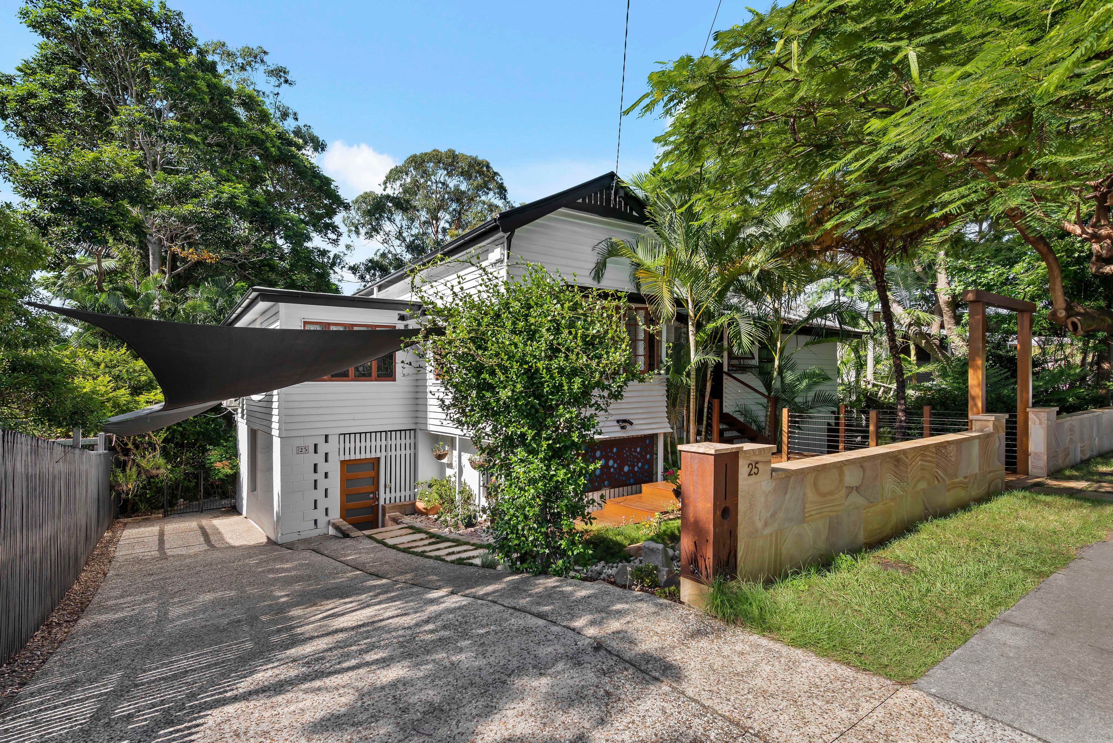 25 Daisy Street, Grange QLD 4051, Grange - Thumbnail 2