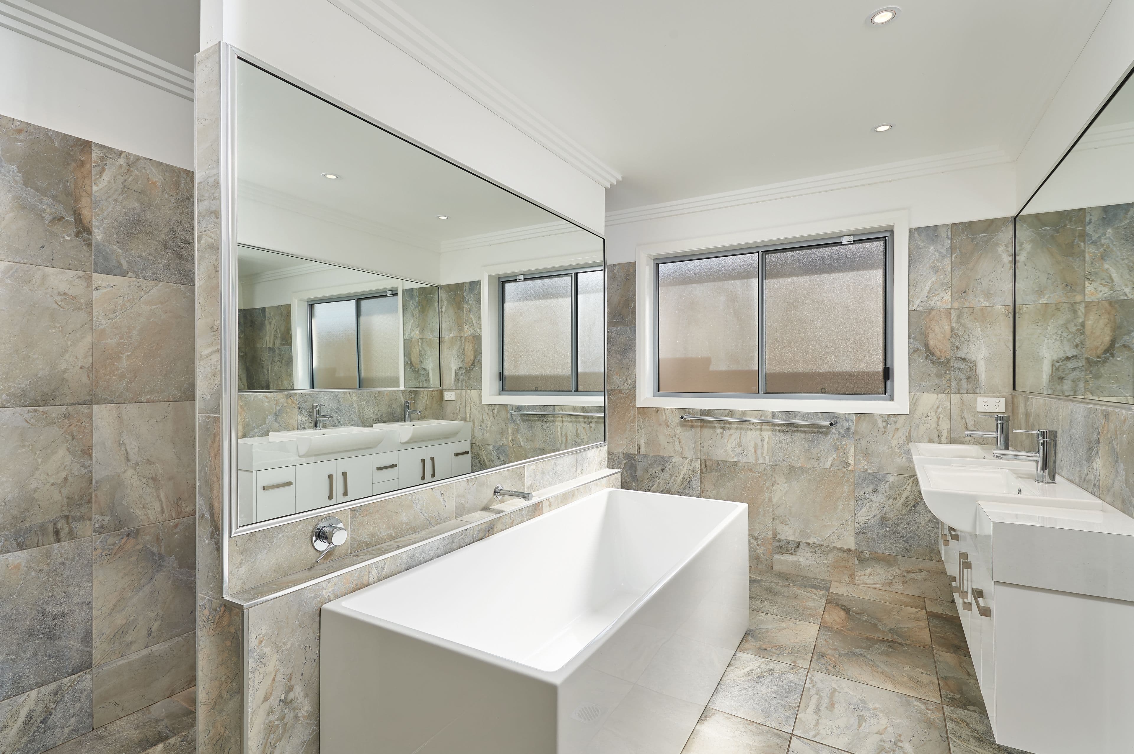 56 Strickland Drive, Boorooma - Thumbnail 3