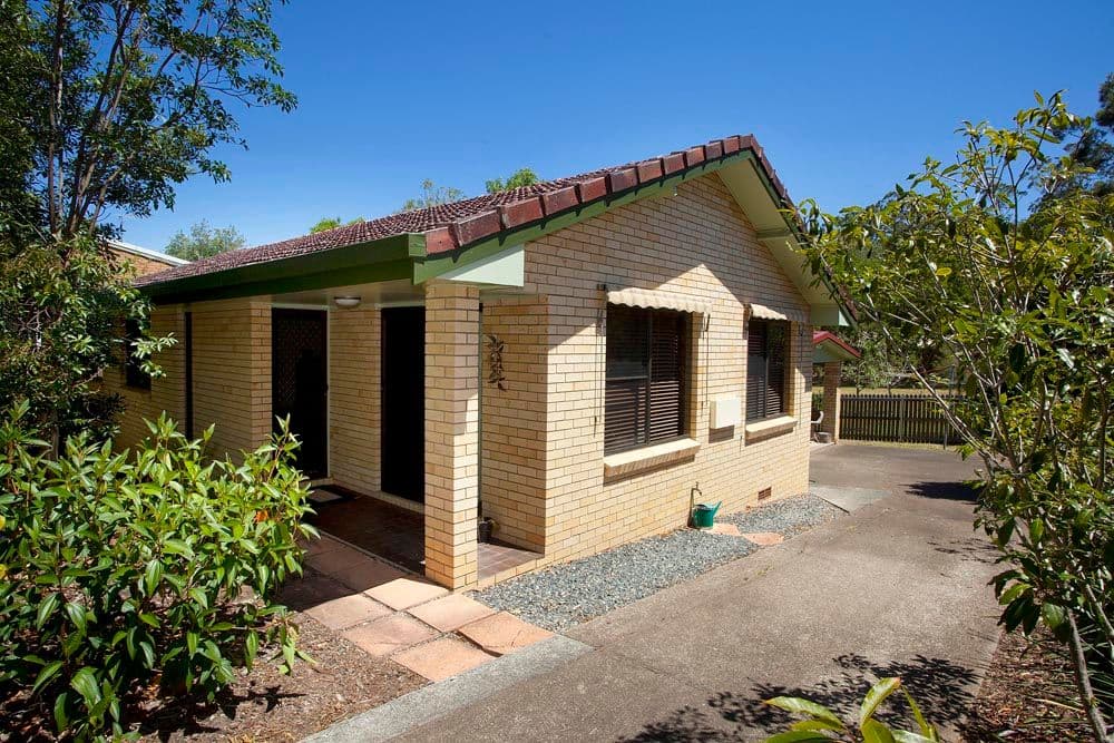 25 Hector Road, HOLLAND PARK QLD 4121, Holland Park - Image 1