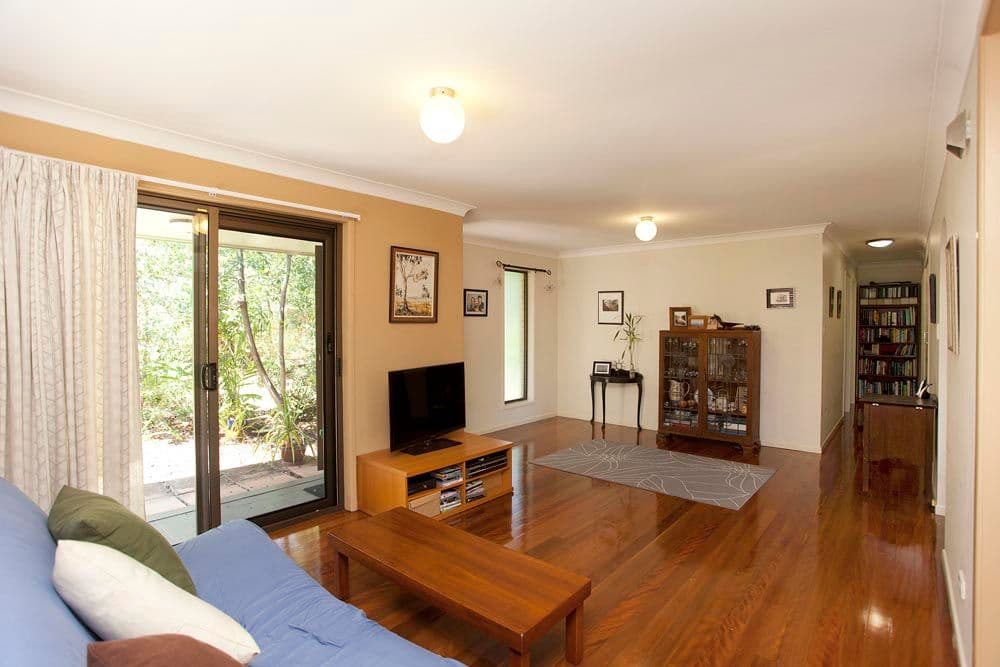 25 Hector Road, HOLLAND PARK QLD 4121, Holland Park - Thumbnail 3