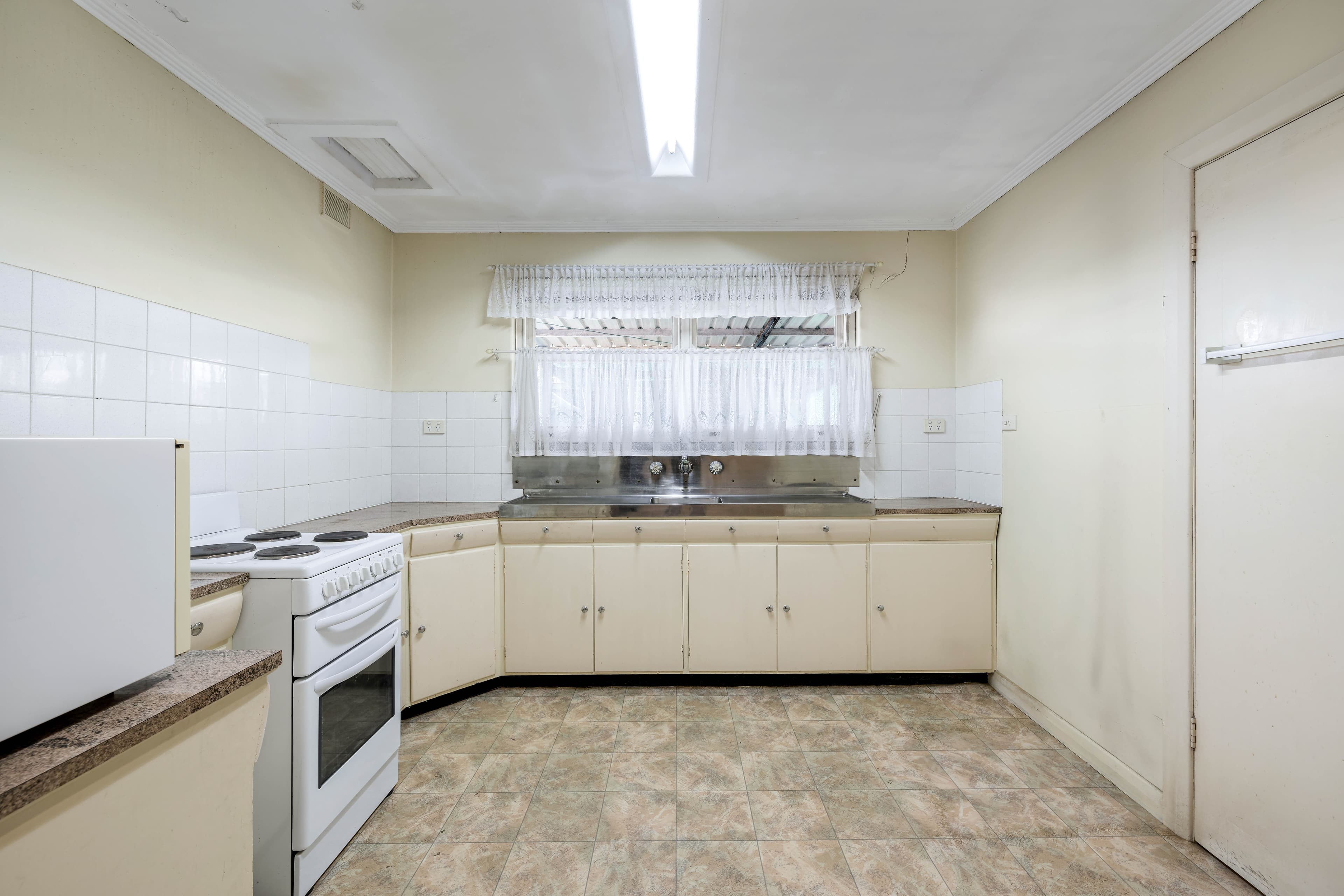 54 Dampier Avenue, Flinders Park SA 5025, Flinders Park - Thumbnail 7