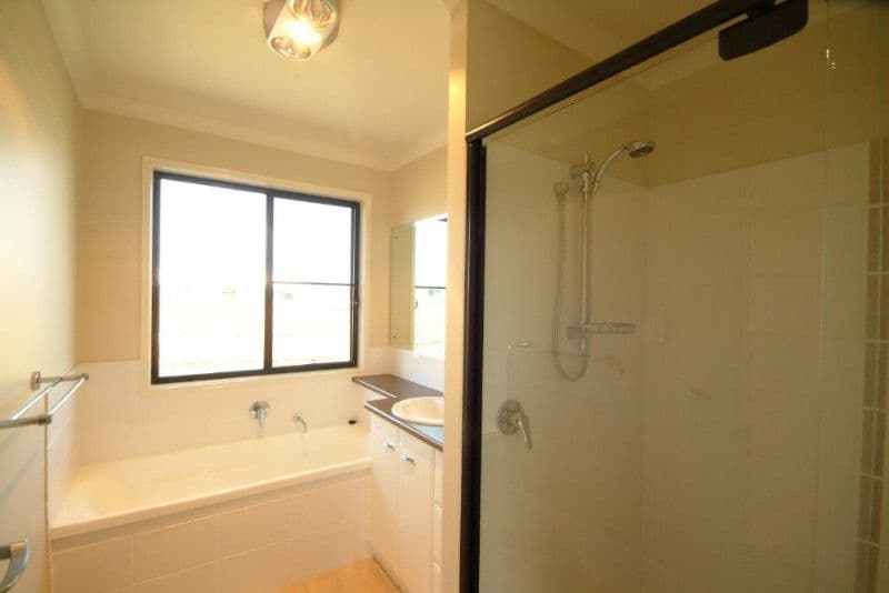 1 Grundy Street, WESTBROOK QLD 4350, Westbrook - Thumbnail 5